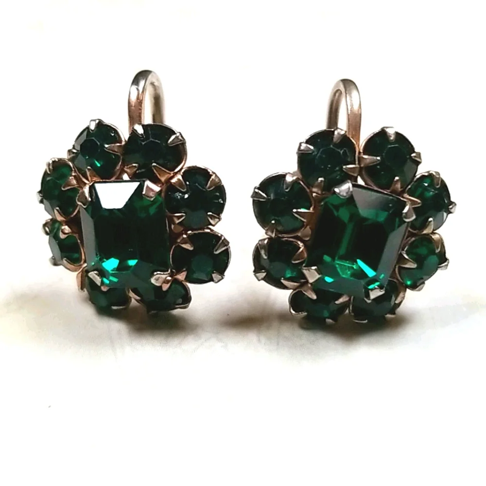 Vintage Simulated Emerald Gold Tone Screw Back Earrings